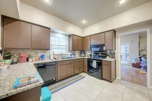 3200 Duval St, Austin, TX 78705 - Photo 20