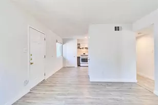 3462 Willowrun Dr, Austin, TX 78704 - Photo 4