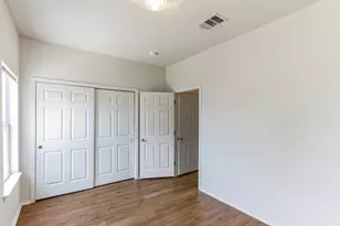 1107 E 3rd St, Georgetown, TX 78626 - Photo 16