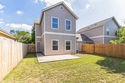 1107 E 3rd Street, Georgetown, TX 78626 - Photo 12