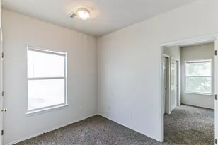 1107 E 3rd St, Georgetown, TX 78626 - Photo 18