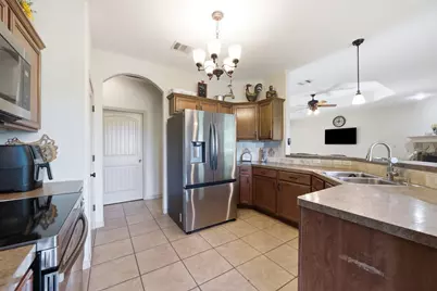 104 Cowal Drive N, Briarcliff, TX 78669 - Photo 12