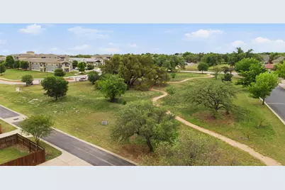 339 Sycamore Street, Georgetown, TX 78633 - Photo 2