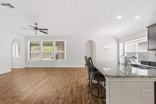 339 Sycamore St, Georgetown, TX 78633 - Photo 10