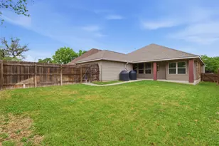 339 Sycamore St, Georgetown, TX 78633 - Photo 28