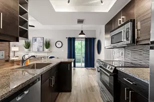 506 W San Antonio St, San Marcos, TX 78666 - Photo 8