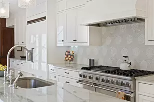 1810 W 35th St, Austin, TX 78703 - Photo 14