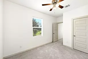 354 Lamaloa Ln, Bastrop, TX 78602 - Photo 20