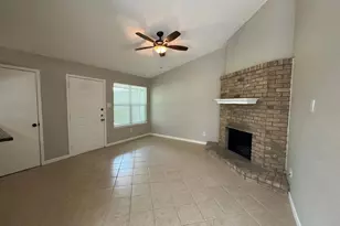 215 Greenlawn Blvd, Round Rock, TX 78664 - Photo 2
