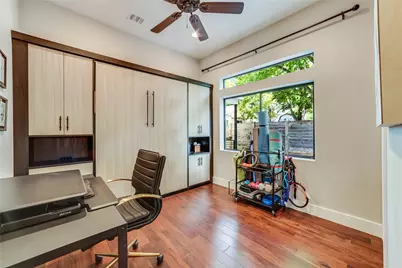 2004 E 16th Street #B, Austin, TX 78702 - Photo 12