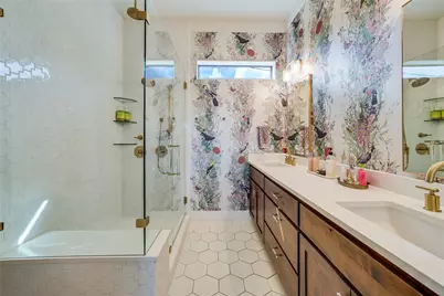 2004 E 16th Street #B, Austin, TX 78702 - Photo 18