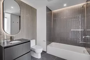 610 Davis St, Austin, TX 78701 - Photo 24