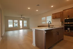 129 Bishop Wood Rd, Dripping Springs, TX 78620 - Photo 2