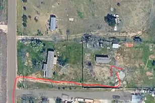 222 Shadow Oaks Dr, Elgin, TX 78621 - Photo 10