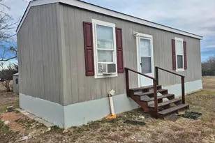 222 Shadow Oaks Dr, Elgin, TX 78621 - Photo 1