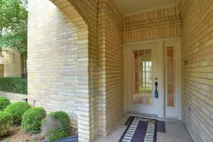 10215 River Plantation Dr, Austin, TX 78747 - Photo 2