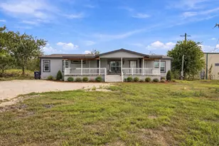 754 Williamson Rd, Niederwald, TX 78640 - Photo 1