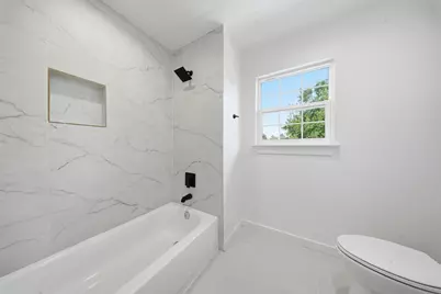 5005 Cottonwood Circle #B, Austin, TX 78723 - Photo 12