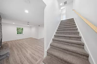 5005 Cottonwood Circle #B, Austin, TX 78723 - Photo 2