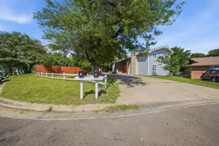 5005 Cottonwood Cir, Austin, TX 78723 - Photo 1