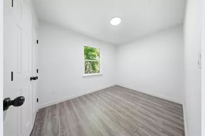 5005 Cottonwood Circle #B, Austin, TX 78723 - Photo 16