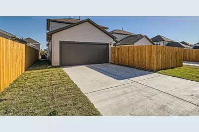 14005 Edna Maxine Walk, Del Valle, TX 78617 - Photo 34