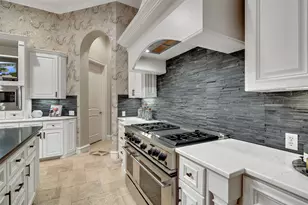 601 S Angel Light Dr, Spicewood, TX 78669 - Photo 10