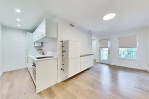 2020 S Congress Ave, Austin, TX 78704 - Photo 6