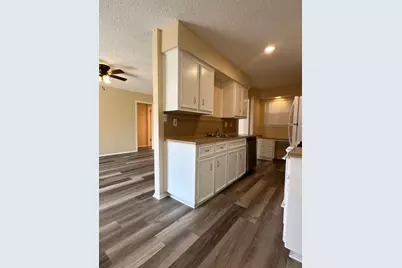 11701 Bayou Bend, Austin, TX 78759 - Photo 6
