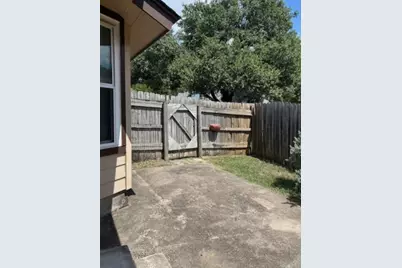 11701 Bayou Bend, Austin, TX 78759 - Photo 14
