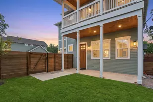 210 W Mockingbird Ln, Austin, TX 78745 - Photo 2