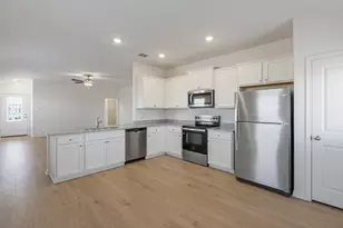 116 Paria Ct, Jarrell, TX 76537 - Photo 2