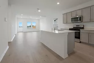 276 Mustang Lk Cir, Buda, TX 78610 - Photo 4