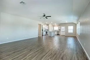 111 Mountain Maple St, Hutto, TX 78634 - Photo 2