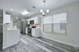 2320 Riddle Rd, Austin, TX 78748 - Photo 2