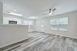 2320 Riddle Rd, Austin, TX 78748 - Photo 8