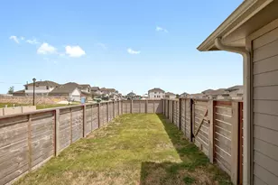101 Rock Daisy Trl, Hutto, TX 78634 - Photo 22