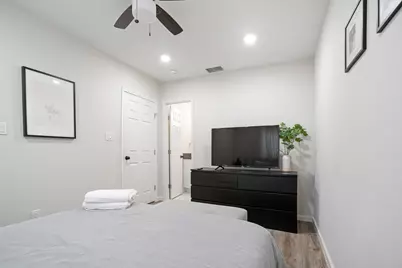 1613 N Cesar Chavez Boulevard, Houston, TX 77011 - Photo 12