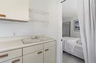 2101 W 10th St, Austin, TX 78703 - Photo 22