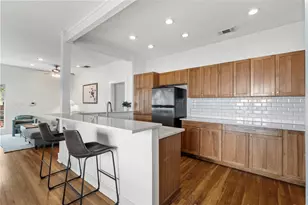 2101 W 10th St, Austin, TX 78703 - Photo 10