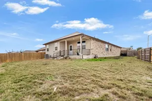 105 Escala Wy, San Marcos, TX 78666 - Photo 26