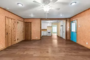 924 W Live Oak St, Lockhart, TX 78644 - Photo 20