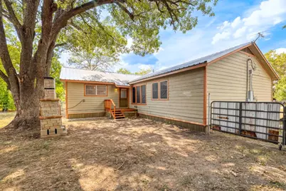 924 W Live Oak Street, Lockhart, TX 78644 - Photo 24