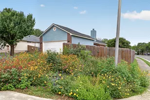 1100 Mira Loma Ln, San Marcos, TX 78666 - Photo 2