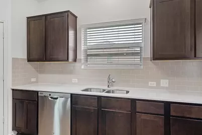 117 Guardian Angel Court, Jarrell, TX 76537 - Photo 14