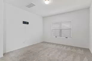 117 Guardian Angel Ct, Jarrell, TX 76537 - Photo 18