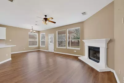 322 Lone Star Boulevard, Hutto, TX 78634 - Photo 4