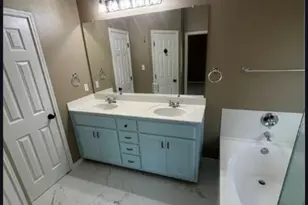 322 Lone Star Blvd, Hutto, TX 78634 - Photo 10