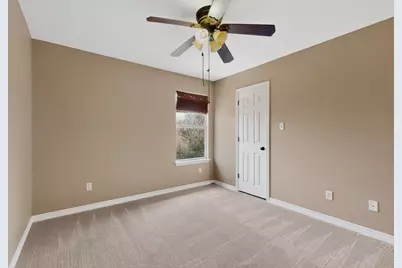 322 Lone Star Boulevard, Hutto, TX 78634 - Photo 14