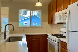 909 Hill Wood Dr, Austin, TX 78745 - Photo 8